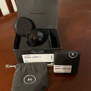 Moment Wide Lens V2 18mm Bundle